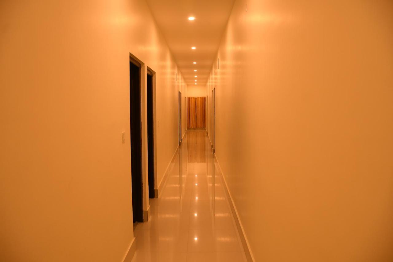Hotel Aayes And Resort Shanti Niketan Exterior photo